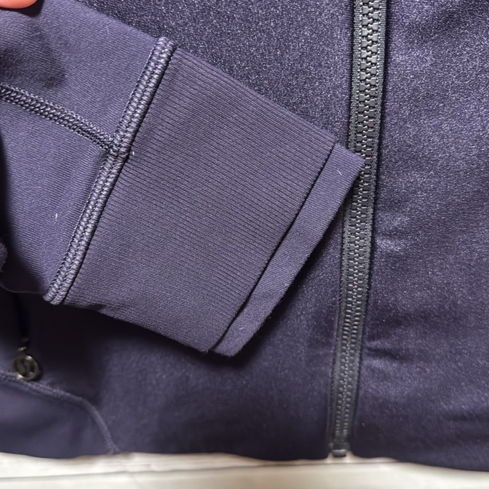 Lululemon jacket - Picture 5 of 9